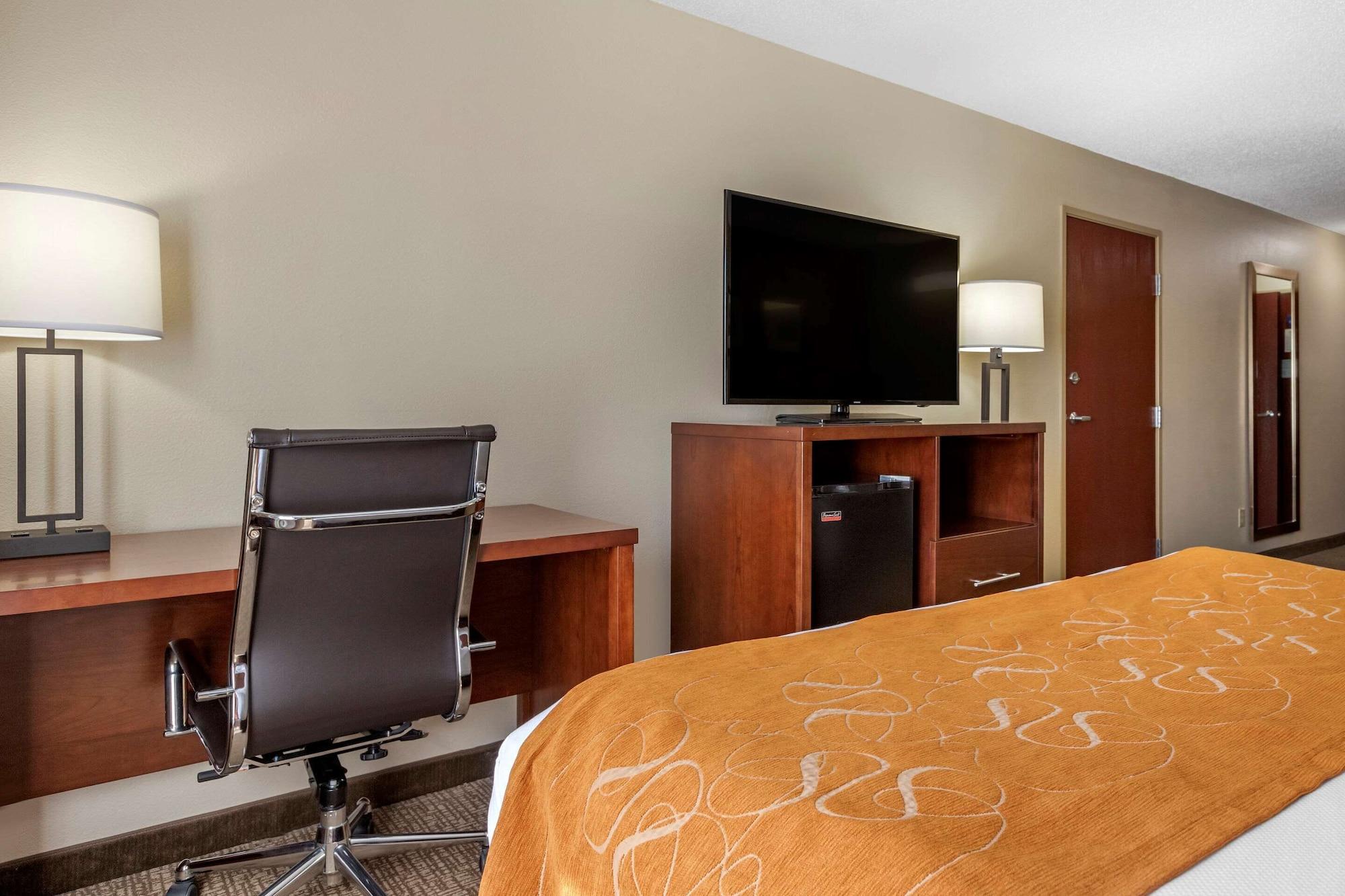Comfort Suites Grandville - Grand Rapids Sw Exterior photo