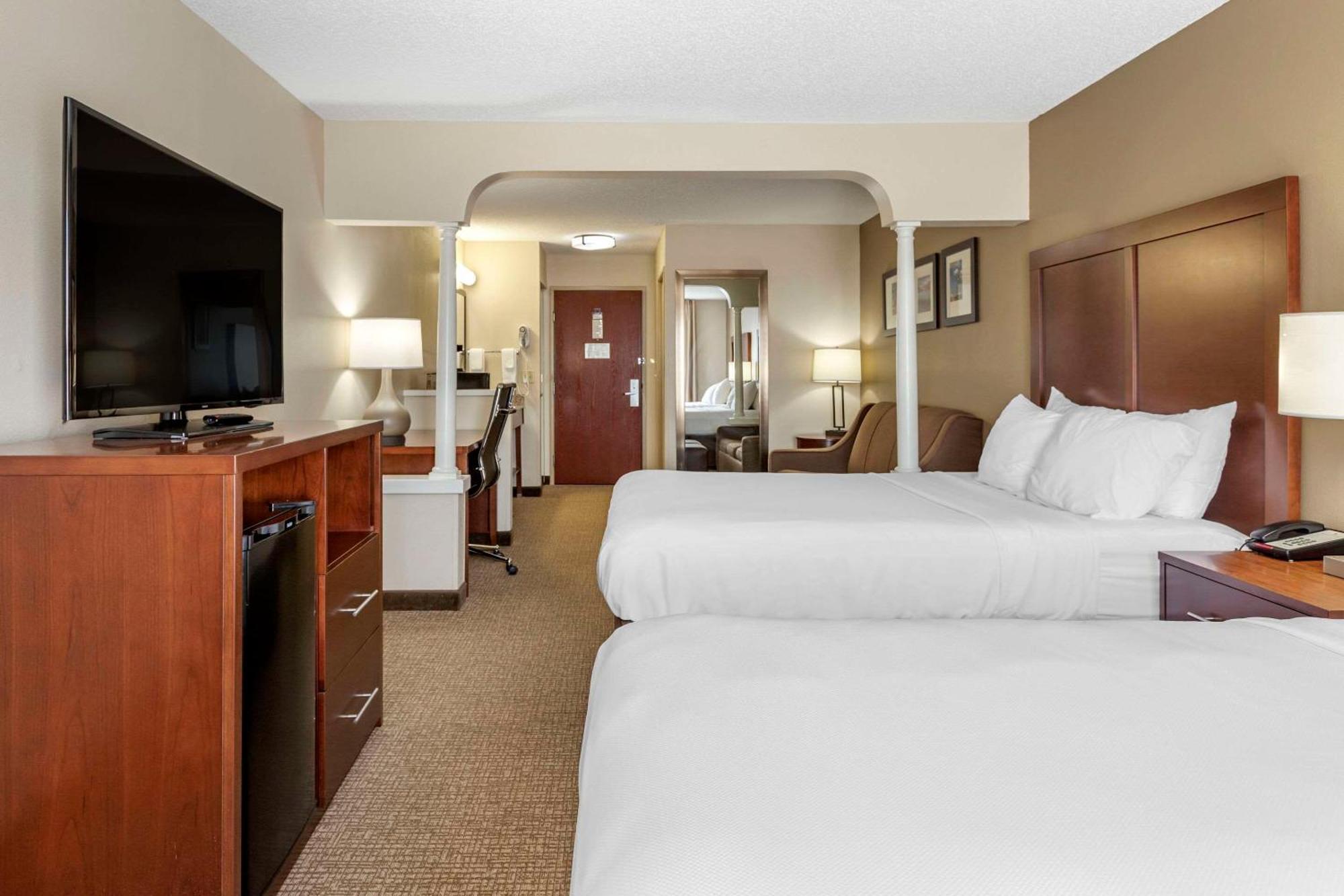 Comfort Suites Grandville - Grand Rapids Sw Exterior photo
