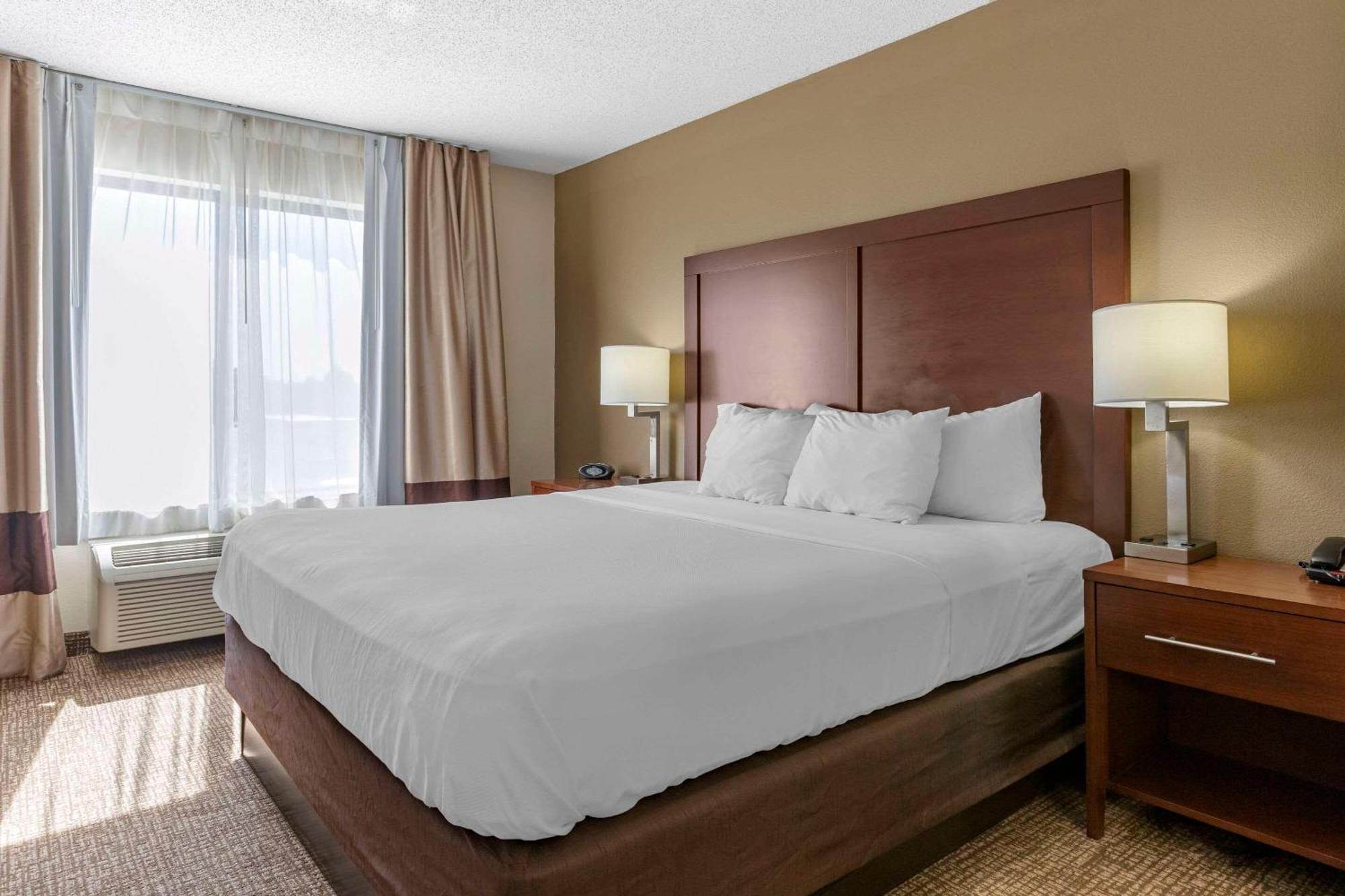 Comfort Suites Grandville - Grand Rapids Sw Exterior photo